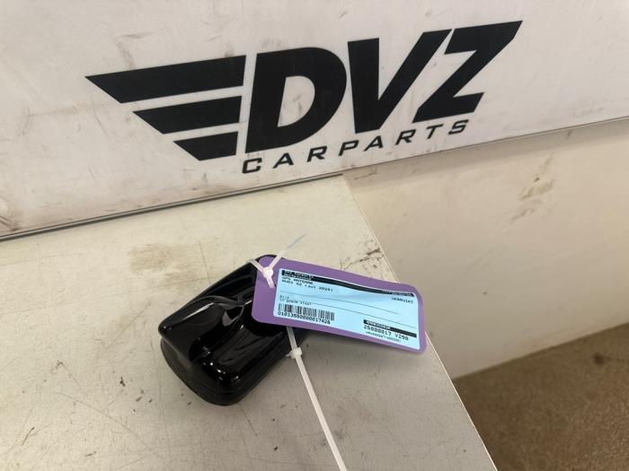 Używane Antena GPS Audi Q2 (GAB/GAG) Cena € 35,01 Z VAT oferowane przez DVZ Carparts