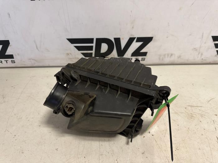 Gebrauchte Luftfiltergehäuse Ford Fiesta 7 1.0 EcoBoost 12V 125 Preis € 80,00 Margenregelung angeboten von DVZ Carparts