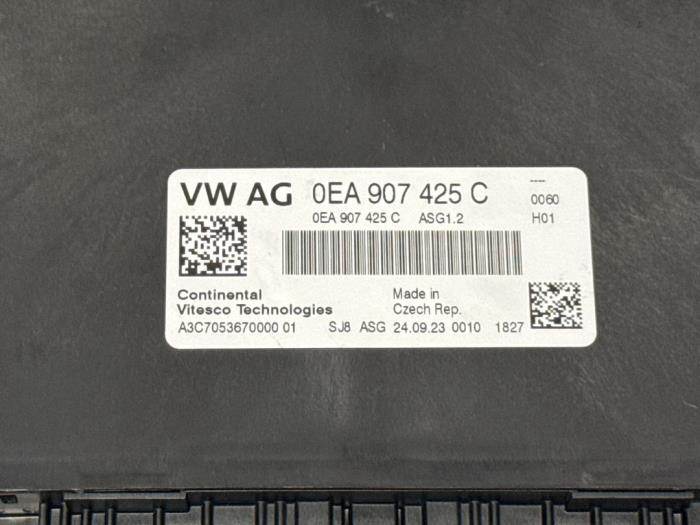 Engine management computer from a Volkswagen ID.Buzz Cargo (EBA) 59 kWh 2025