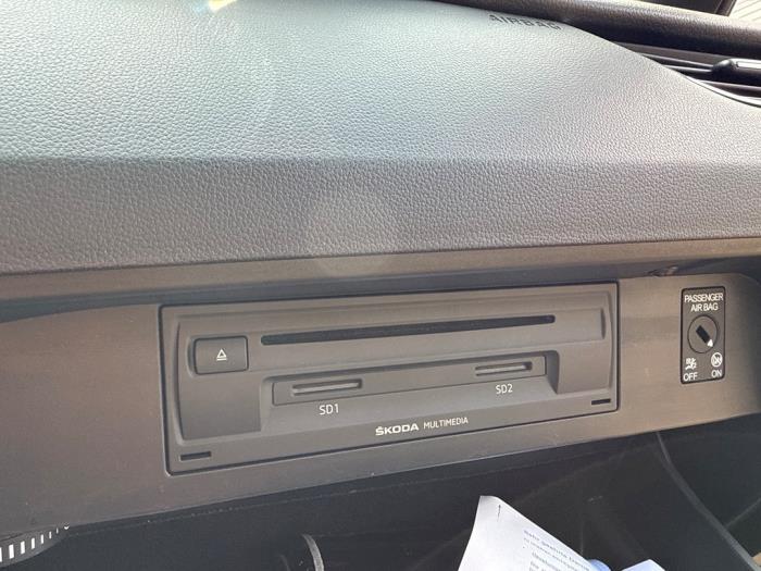 Usagé Module navigation Skoda Octavia Combi (5EAC) 2.0 TDI RS 16V Prix € 599,00 Règlement à la marge proposé par DVZ Carparts