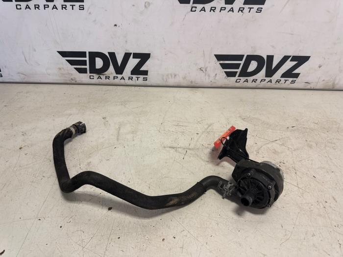 Begagnade Vattenpump Seat Leon (KLB) 1.4 TSI e-HYBRID 204 16V Pris € 50,00 Marginaltabell erbjuds av DVZ Carparts