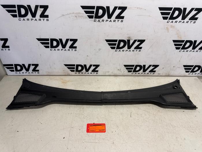 Używane Parawan Seat Arona (KJX) 1.0 TSI 12V Cena € 30,00 Z VAT oferowane przez DVZ Carparts