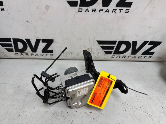 Usagé Pompe ABS Mercedes C Estate (S206) C-200d 2.0 Turbo 16V Prix € 350,00 Prix TTC proposé par DVZ Carparts