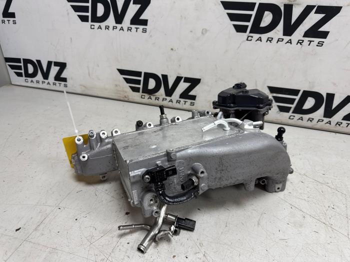 Używane Kolektor dolotowy Volkswagen Golf VIII (CD1) 2.0 TDI BlueMotion 16V Cena € 224,95 Procedura marży oferowane przez DVZ Carparts
