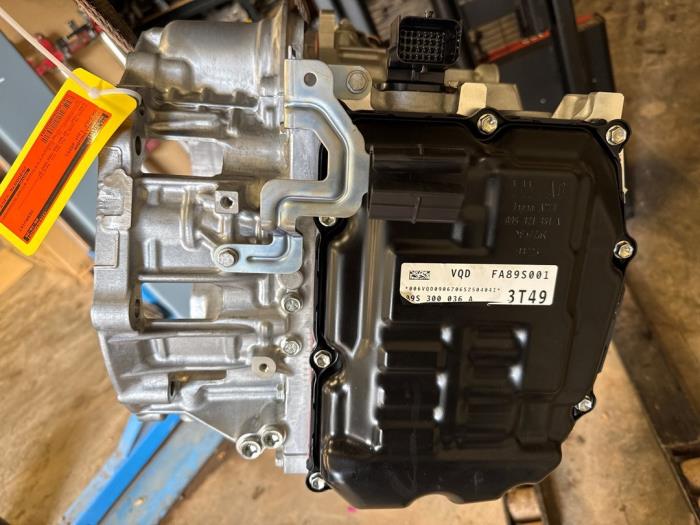 Gebrauchte Getriebe Volkswagen Golf VIII (CD1) 1.4 TSI 16V Preis € 1.200,01 Mit Mehrwertsteuer angeboten von DVZ Carparts