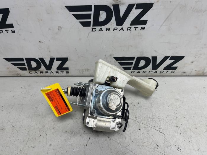 Usagé Servo frein Ford Focus 4 Wagon 1.5 EcoBlue 120 Prix € 538,44 Prix TTC proposé par DVZ Carparts
