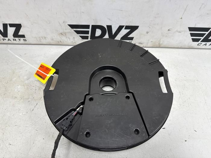 Używane Subwoofer Seat Leon (5FB) 1.8 TSI Ecomotive 16V Cena € 94,50 Procedura marży oferowane przez DVZ Carparts