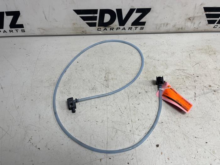 Gebrauchte Fußgänger Crash Sensor Mercedes CLA AMG (118.3) 2.0 CLA-35 AMG Turbo 16V 4-Matic Preis € 50,00 Margenregelung angeboten von DVZ Carparts