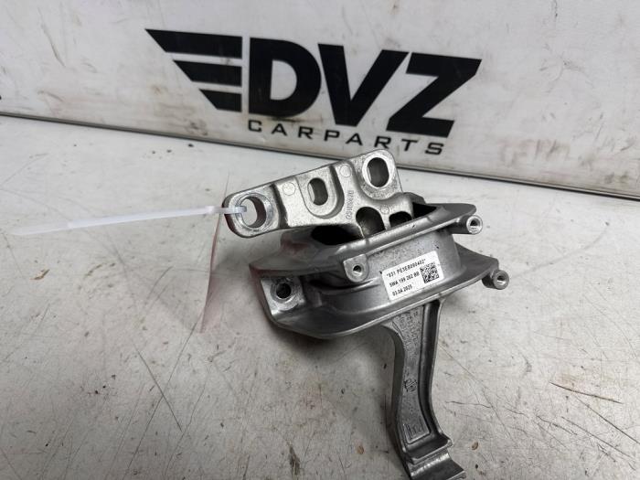 Usagé Support moteur Volkswagen Golf VIII (CD1) 2.0 TDI BlueMotion 16V Prix € 54,45 Prix TTC proposé par DVZ Carparts