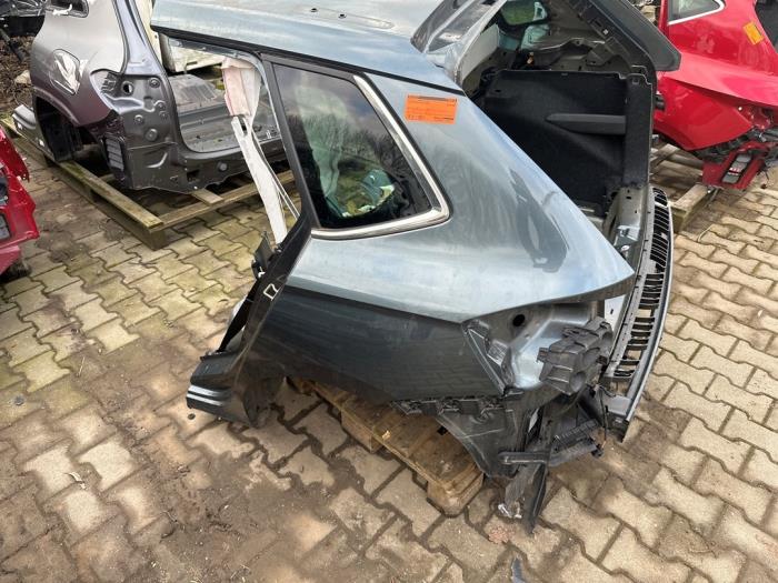 Używane Element karoserii lewy tyl Skoda Kamiq 1.5 TSI 16V Cena € 350,00 Procedura marży oferowane przez DVZ Carparts