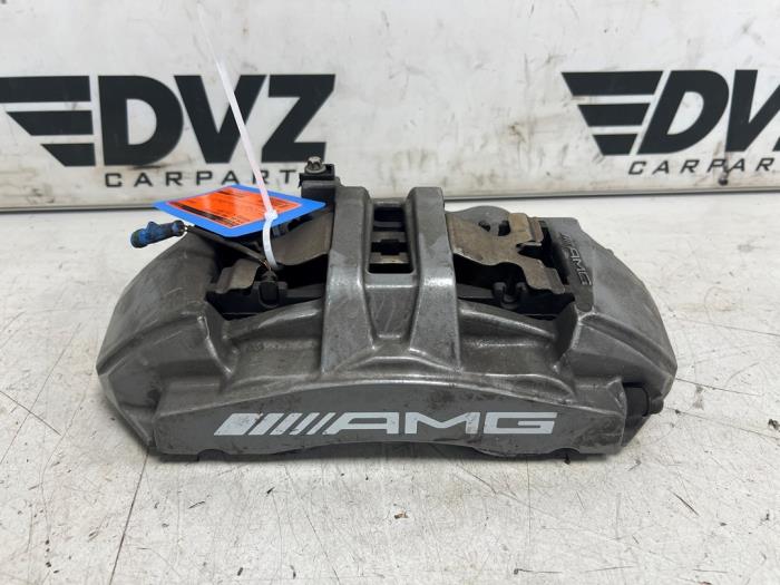 Gebrauchte Bremszange rechts vorne Mercedes SL AMG (R232) 2.0 43 AMG 16V EQ Boost Preis € 500,00 Mit Mehrwertsteuer angeboten von DVZ Carparts