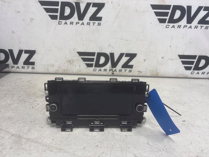 Used Interior display Volkswagen Caddy Combi V (SBB/SBJ) 1.5 TSI Price € 225,00 Inclusive VAT offered by DVZ Carparts