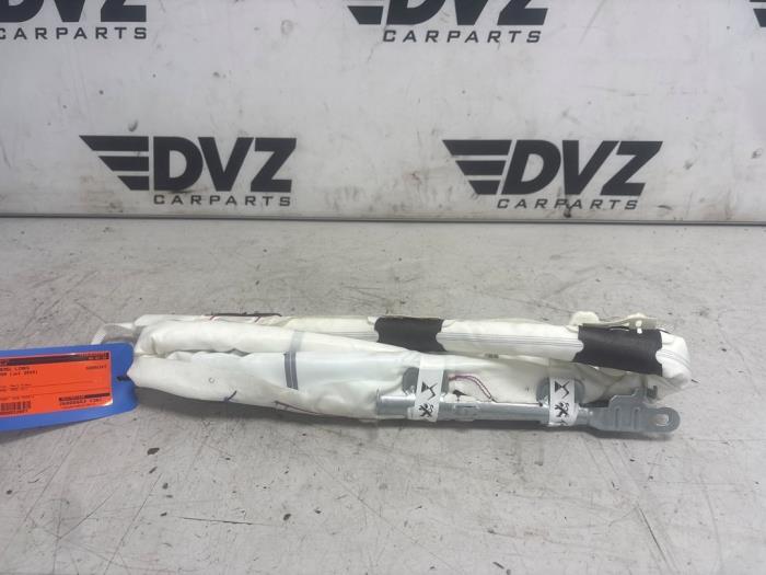 Używane Kurtyna lewa Opel Corsa F (UB/UH/UP) 1.2 Turbo 12V 100 Cena € 49,95 Z VAT oferowane przez DVZ Carparts