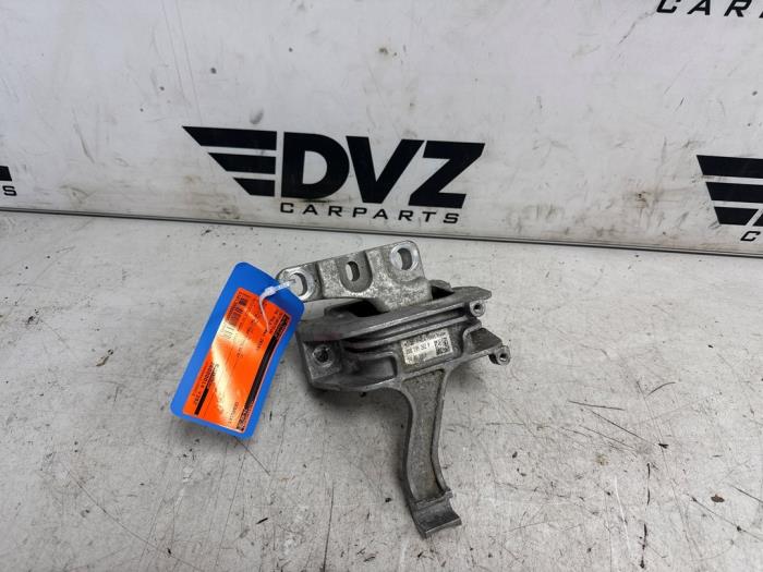 Usagé Support moteur Volkswagen Polo VI (AW1) 2.0 GTI Prix € 42,00 Règlement à la marge proposé par DVZ Carparts
