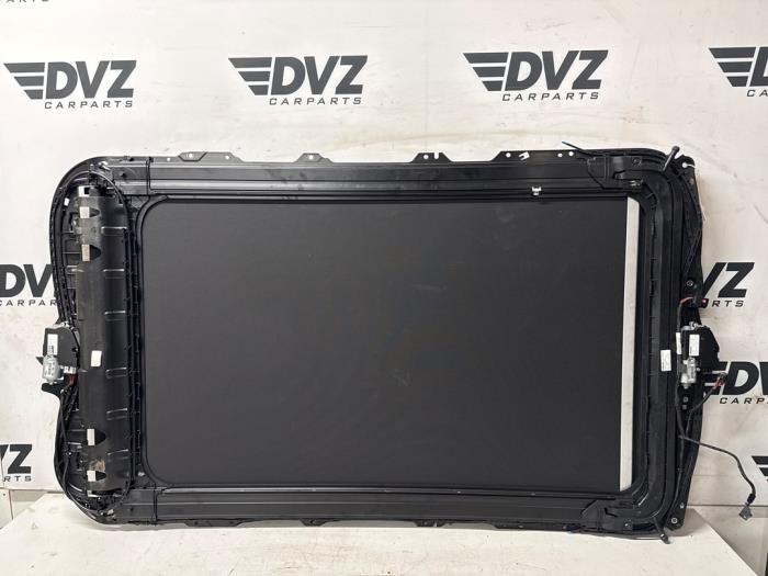 Używane Dach panoramiczny Skoda Octavia Combi (5EAC) 2.0 TDI RS 16V Cena € 699,00 Procedura marży oferowane przez DVZ Carparts