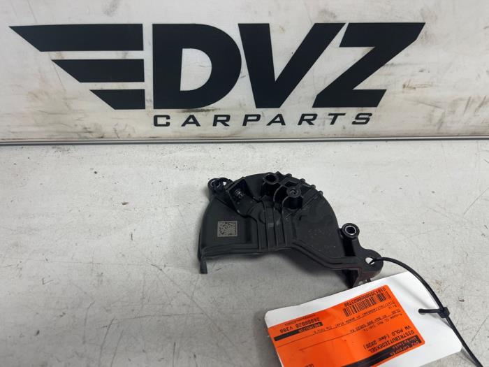 Usagé Couvercle de distribution Volkswagen Polo VI (AW1) 1.0 TSI 12V Prix € 9,99 Règlement à la marge proposé par DVZ Carparts