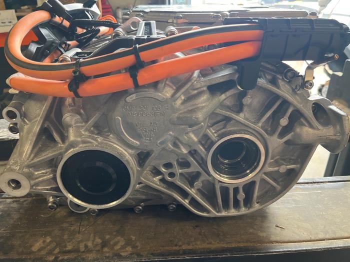 Engine from a Volkswagen ID.Buzz Cargo (EBA) 79 kWh 2026