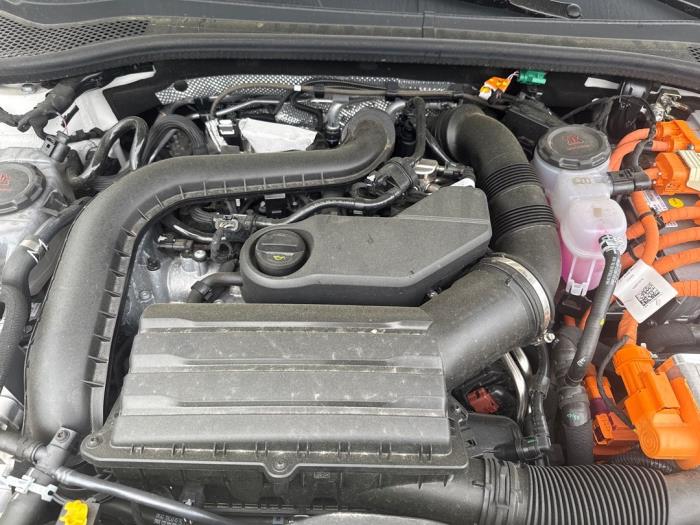 Usagé Moteur Seat Leon Sportstourer (KLF) 1.5 FR e-HYBRID 16V Prix € 3.750,00 Prix TTC proposé par DVZ Carparts