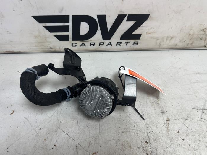 Begagnade Extra vattenpump Seat Leon Sportstourer (KLF) 1.5 FR e-HYBRID 16V Pris € 70,00 Inklusive moms erbjuds av DVZ Carparts