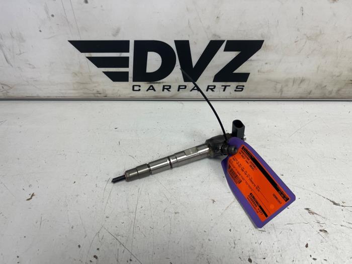 Usagé Injecteurs Volkswagen Golf VII (AUA) 1.6 TDI BlueMotion 16V Prix € 43,99 Règlement à la marge proposé par DVZ Carparts