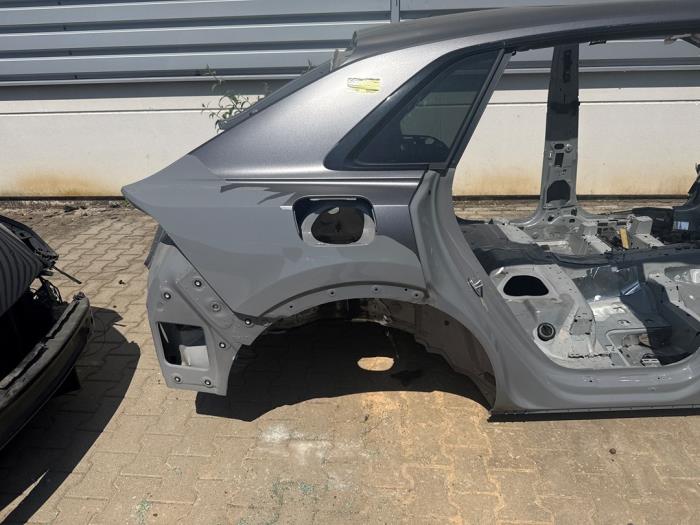 Używane Element karoserii prawy tyl Audi RS Q8 4.0 V8 32V RS TFSI Mild Hybrid Quattro Cena € 1.500,00 Z VAT oferowane przez DVZ Carparts