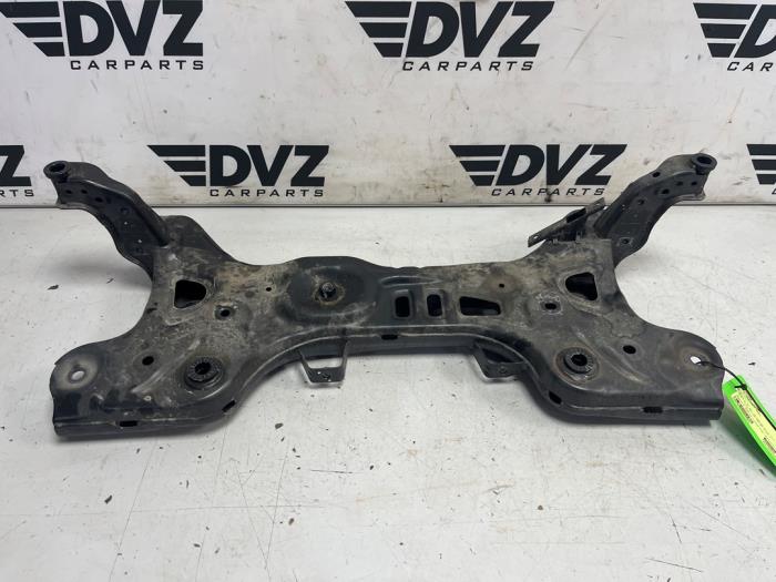 Usados Subchasis Volkswagen Polo VI (AW1) 1.0 TSI 12V Precio € 248,99 Norma de margen ofrecido por DVZ Carparts