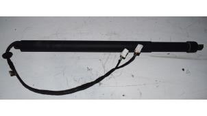 Used Rear gas strut, left Peugeot 508 (F3/FB/FH/FP) 1.6 16V PureTech 180 Price € 72,60 Inclusive VAT offered by Autoafbraak Meiresonne