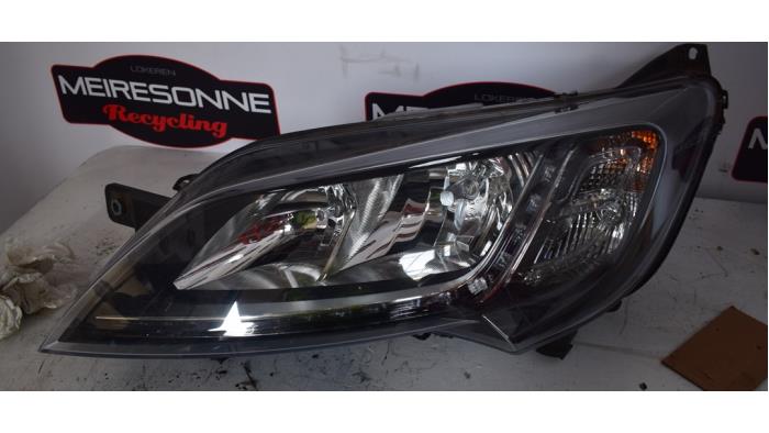 Headlight, left from a Fiat Ducato (250) 3.0 D Multijet Power Euro 5 2019