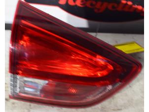 Used Taillight, left Renault Clio IV Estate/Grandtour (7R) 1.2 16V Price € 36,30 Inclusive VAT offered by Autoafbraak Meiresonne