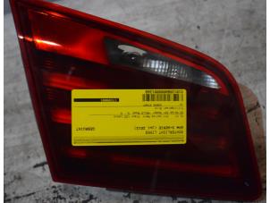 Usados Luz trasera izquierda BMW 5 serie (F10) 535d xDrive 24V Precio € 48,40 IVA incluido ofrecido por Autoafbraak Meiresonne