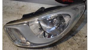 Used Headlight, left Hyundai i10 (F5) 1.0i 12V Price € 84,70 Inclusive VAT offered by Autoafbraak Meiresonne