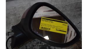 Used Wing mirror, right Ford Fiesta 6 ST 1.6 SCTi ST 16V Price € 96,80 Inclusive VAT offered by Autoafbraak Meiresonne