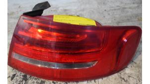 Używane Tylne swiatlo pozycyjne prawe Audi A4 Avant (B8) 2.0 TDI 16V Cena € 36,30 Z VAT oferowane przez Autoafbraak Meiresonne