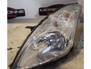 Used Headlight, left Suzuki Swift (ZA/ZC/ZD) 1.2 16V Price € 121,00 Inclusive VAT offered by Autoafbraak Meiresonne
