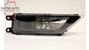 New Fog light, front right Volkswagen Tiguan (AD1) 1.4 TSI 16V Price € 60,50 Inclusive VAT offered by Duitse Auto Onderdelen
