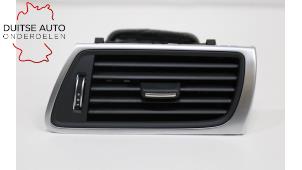 Usados Rejilla de aire lateral Audi A7 Sportback (4GA/4GF) 2.0 16V TFSI Quattro Precio € 30,00 IVA incluido ofrecido por Duitse Auto Onderdelen