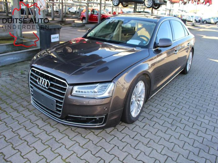 Lambda probe from a Audi A8 (D4) 4.0 V8 32V TFSI Quattro 2013