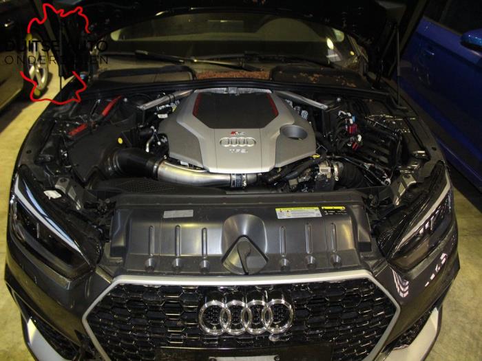 Revêtement plafond d'un Audi RS 5 (F53/F5P) 2.9 V6 TFSI 24V 2018