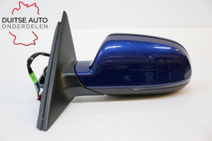 Wing mirror, left from a Audi A4 (B8) 2.0 TDI 16V 2014