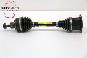 Used Front drive shaft, left Audi A4 (B9) 2.0 TFSI 16V Price € 170,01 Inclusive VAT offered by Duitse Auto Onderdelen