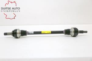 Used Drive shaft, rear left Porsche Cayenne II (92A) 3.0 D V6 24V Price € 181,50 Inclusive VAT offered by Duitse Auto Onderdelen