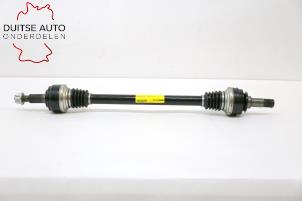 Used Drive shaft, rear right Porsche Cayenne II (92A) 3.0 D V6 24V Price € 181,50 Inclusive VAT offered by Duitse Auto Onderdelen