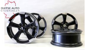 Used Set of sports wheels Audi Q5 (FYB/FYG) 3.0 TDI V6 24V Quattro Price € 1.179,75 Inclusive VAT offered by Duitse Auto Onderdelen