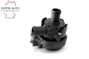 Usagé Pompe à eau supplémentaire Volkswagen Golf VII (AUA) 1.2 TSI 16V Prix € 30,25 Prix TTC proposé par Duitse Auto Onderdelen
