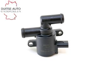 Usagé Pompe à eau supplémentaire Volkswagen Golf VII Alltrack 2.0 GTD 16V 4Motion Prix € 60,00 Prix TTC proposé par Duitse Auto Onderdelen