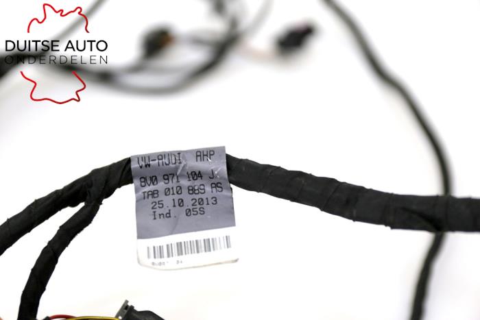 Pdc wiring harness from a Audi A3 Sportback (8VA/8VF) 1.4 TFSI 16V e-tron 2015