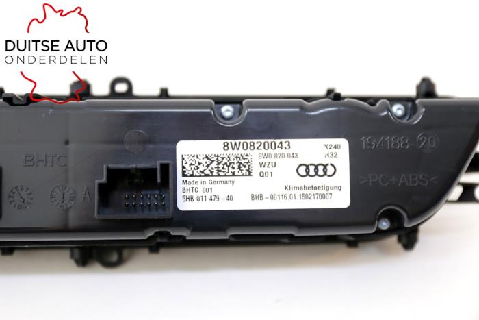 Panel de control de calefacción de un Audi A4 (B9) 2.0 TFSI 16V 2017