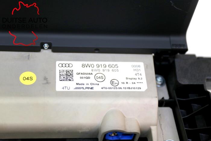 Navigation Display van een Audi A4 Quattro (B9) 3.0 TDI V6 24V 2017