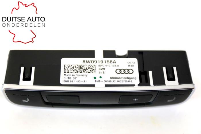 Air conditioning control panel from a Audi A4 Avant (B9) 2.0 TDI 16V 2017