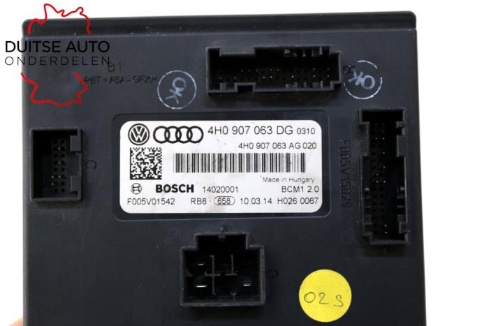 Body control computer from a Audi A7 Sportback (4GA/4GF) 2.8 V6 24V FSI Quattro 2015